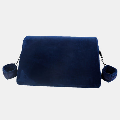 Rund hörn triangelkudde med manschetter